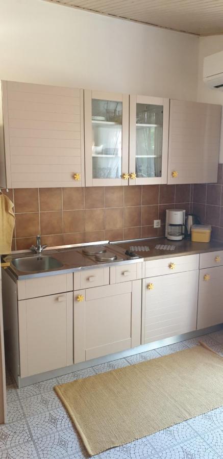 Apartment Tonci 라브 외부 사진
