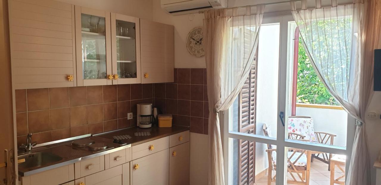 Apartment Tonci 라브 외부 사진